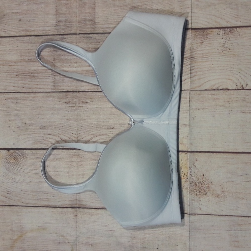 Vanity Fair light blue bra size 40DD